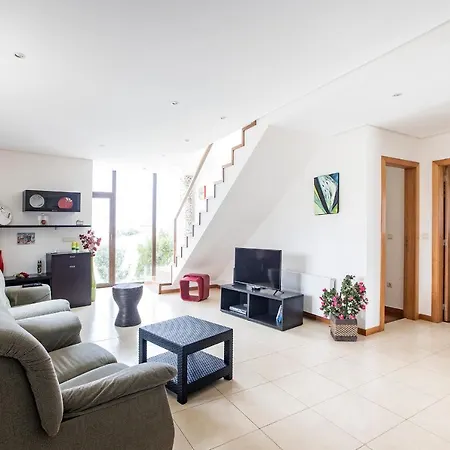 3bdr Duplex House W/pool * Mindelo