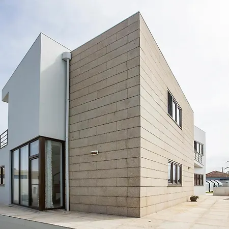 3bdr Duplex House W/pool *