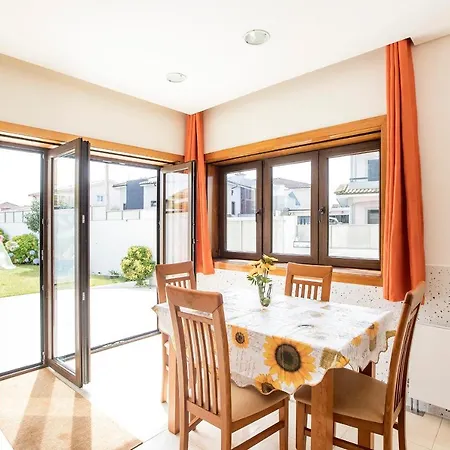 3bdr Duplex House W/pool *