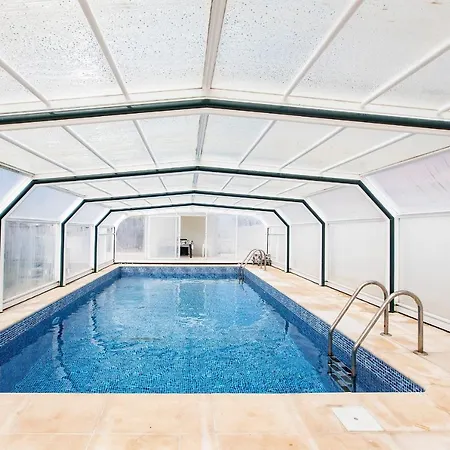3bdr Duplex House W/pool Mindelo