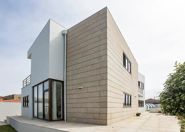 3bdr Duplex House W/pool *